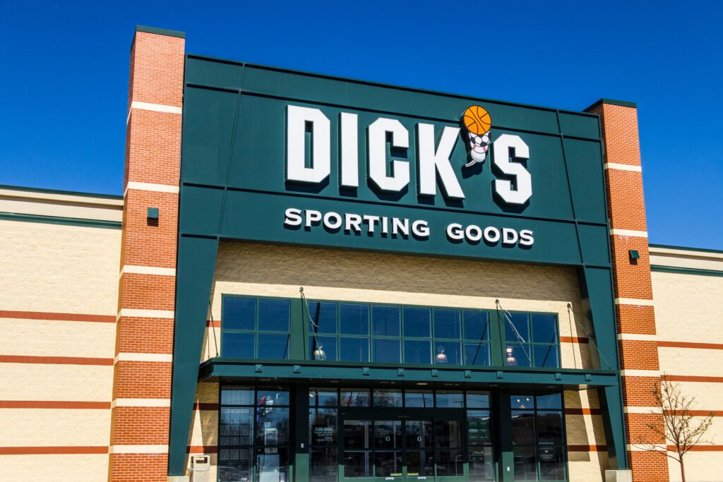 Dick's Sporting Goods Q1 sales | Image credit: jetcityimage - Adobe Stock