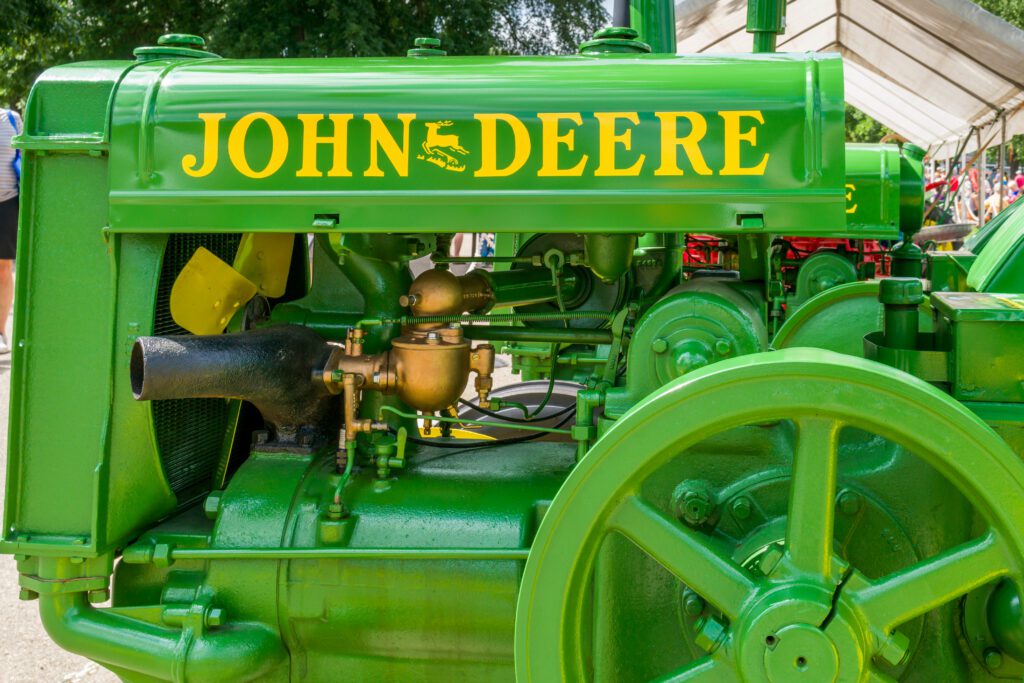Deere digital sales | Image credit: wolterke - Adobe Stock
