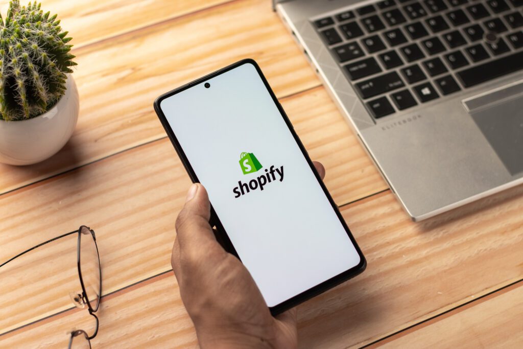 Shopify revenue and GMV in Q1 2026 | Image credit: sdx15 - Adobe Stock