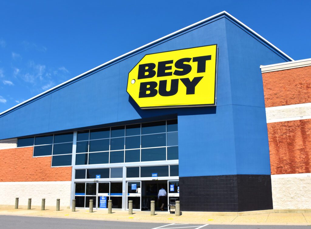 In its fiscal Q1 2027, Best Buy online sales in the United States reached $2.62 billion behind increased fulfillment speeds. | Image credit: Refrina - Adobe Stock