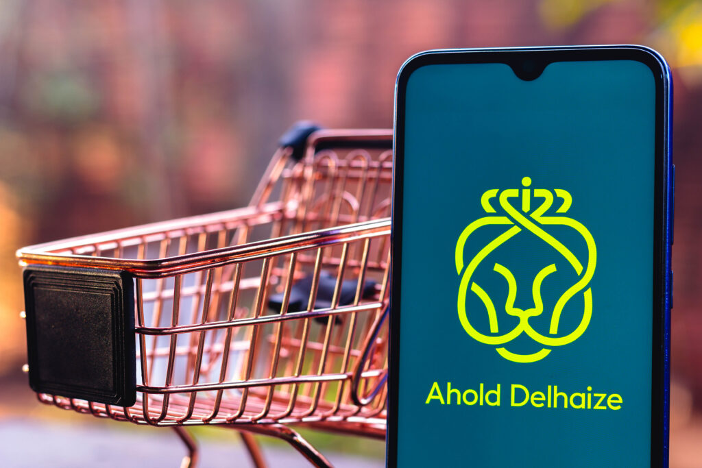 Ahold Delhaize USA is partnering with Pear Commerce on a new ecommerce integration, the grocery retailer announced. | Image credit: Rafael Henrique - Adobe Stock
