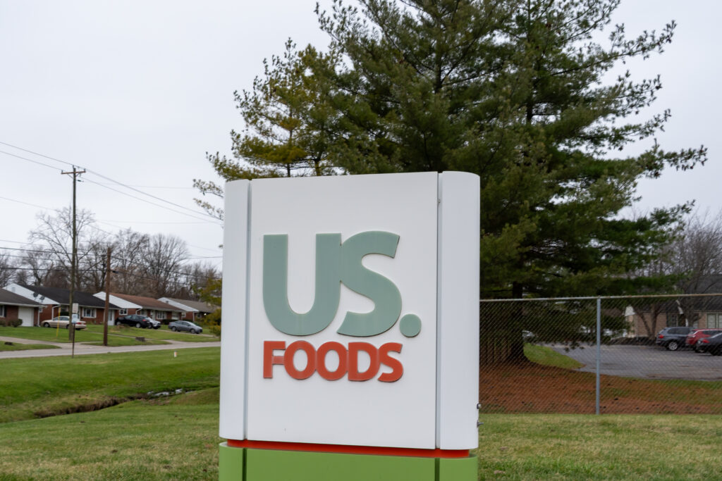 US Foods Q2 sales and AI use | Image credit: JHVEPhoto - Adobe Stock