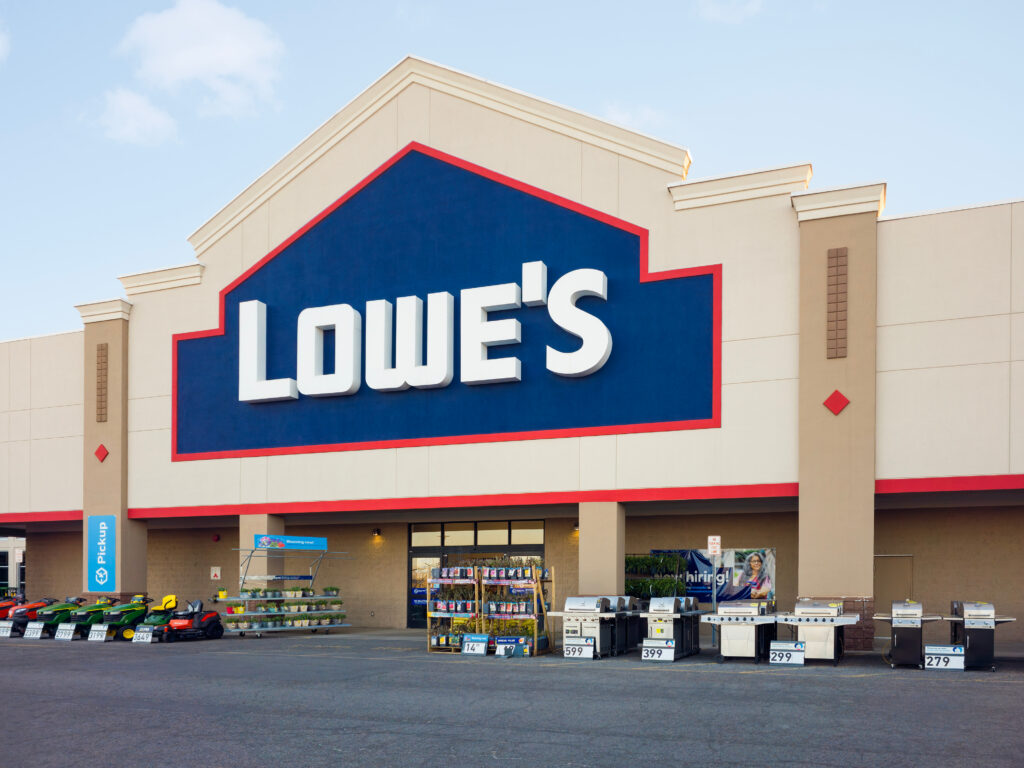 Lowe's executives named | Image credit: Mahmoud Suhail - Adobe Stock