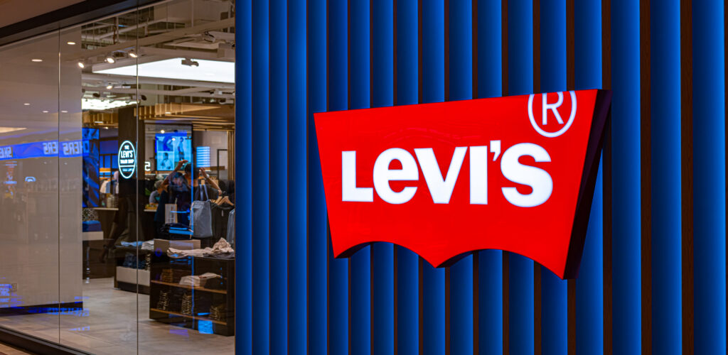 Levi Strauss Q3 earnings results | Image credit: monticellllo - Adobe Stock